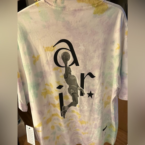 Air Jordan Men's Tie Dye T-Shirt in Doll Size Medium Men NWT - Picture 2 of 7